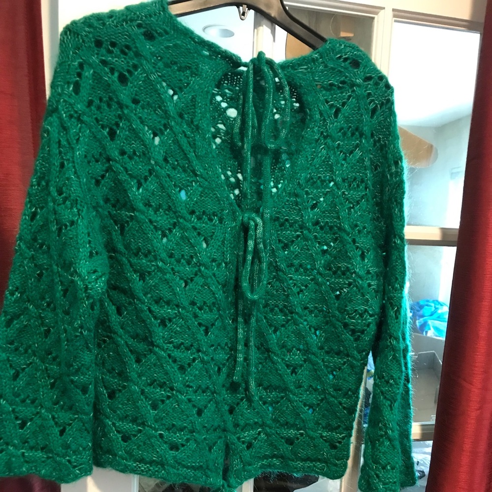 Lin Chao Zhang sweater